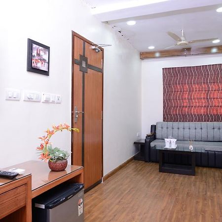 Golden Apple Boutique Hotel Kolkata Bagian luar foto